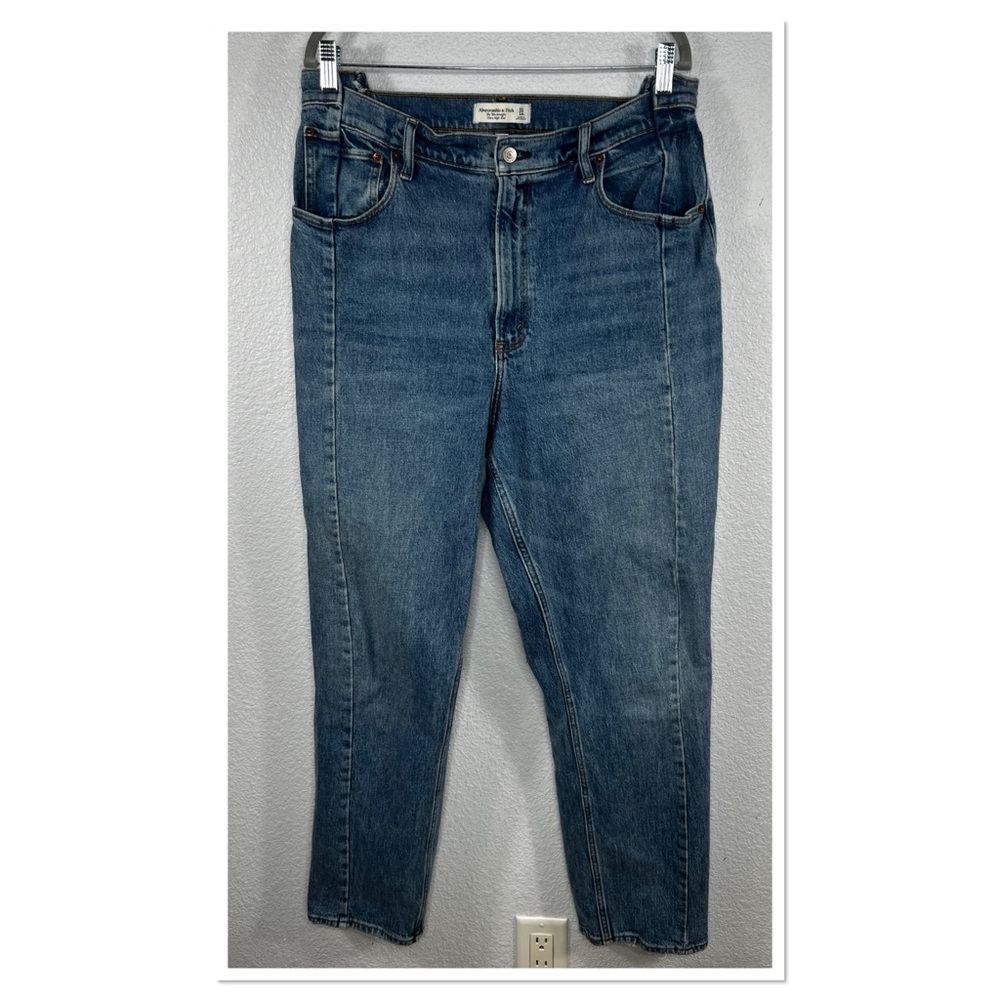 Abercrombie & Fitch The 80’s Straight Ultra High Rise Stacked Waist Jeans Sz 32